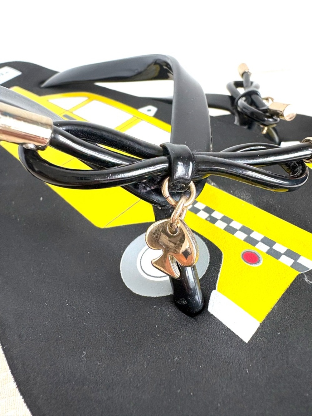 Kate Spade New York Taxi Cab flip flops. - Picture 5 of 9